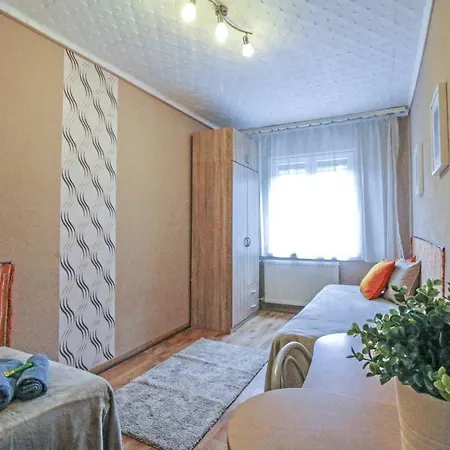 Apartment Narancsvirag Apartman *