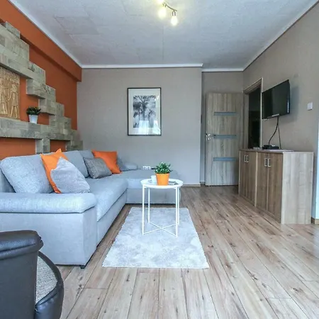 Narancsvirag Apartman Apartment