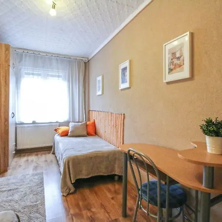 Narancsvirag Apartman Διαμέρισμα *